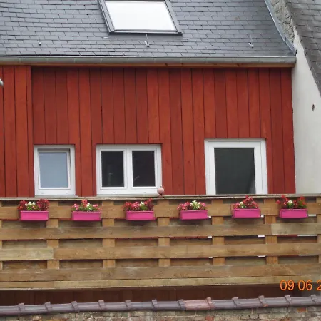 Au Pied De L'abbaye De Leffe 3*