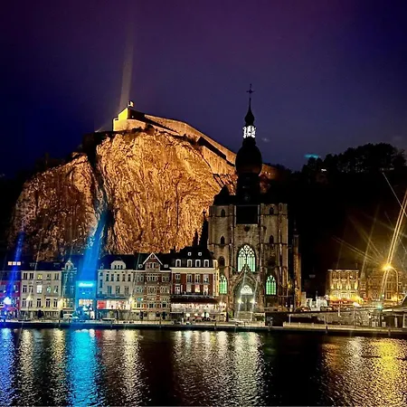 Au Pied De L'abbaye De Leffe