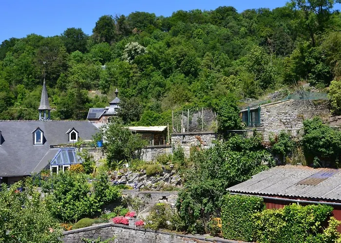 Affittacamere Au Pied De L'abbaye De Leffe 3*